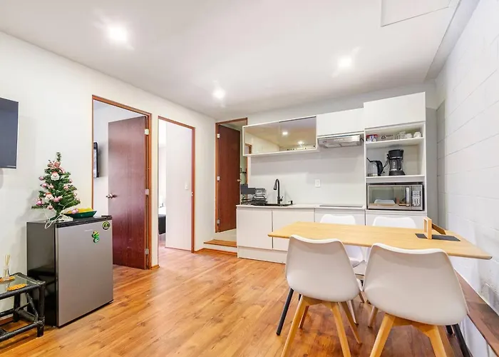 Roma Norte Jungle Oasis: 2 Units/5br For 14 Guests *