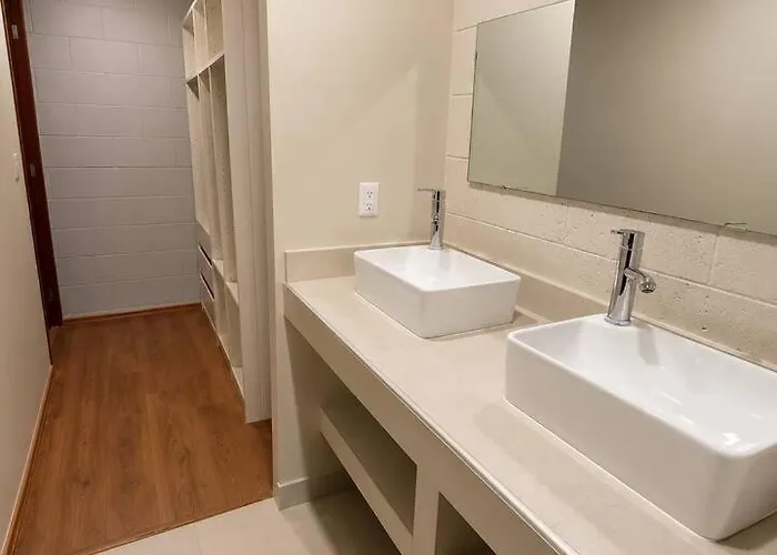 Roma Norte Jungle Oasis: 2 Units/5br For 14 Guests