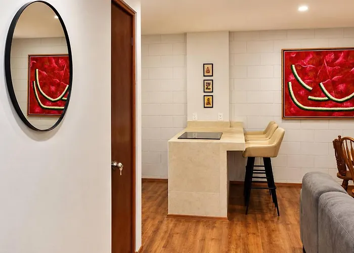 Roma Norte Jungle Oasis: 2 Units/5br For 14 Guests *