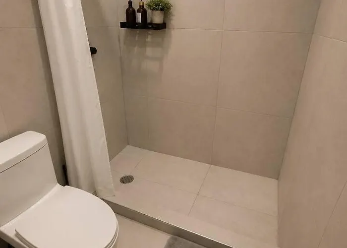 Roma Norte Jungle Oasis: 2 Units/5br For 14 Guests *