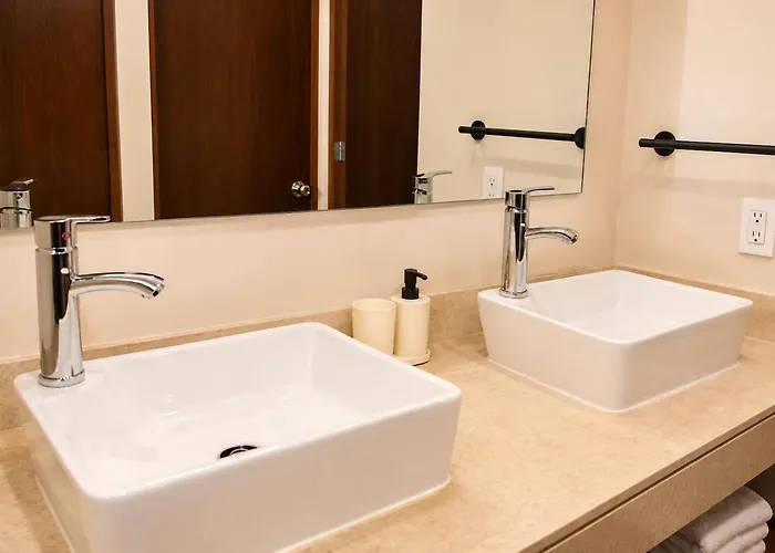 Roma Norte Jungle Oasis: 2 Units/5br For 14 Guests Apartment *